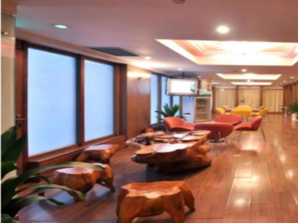 Greatwall Hotel - Zhengzhou 4*,